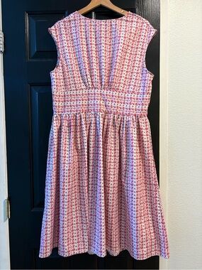 Sleeveless Pink Patterned Midi Dress with Gathered Waist